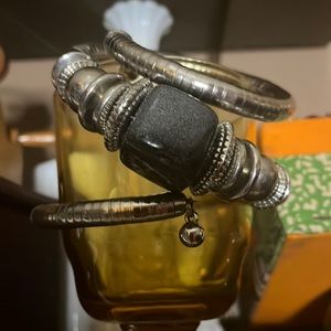 😄Silver toned Snake Arm/bracelet